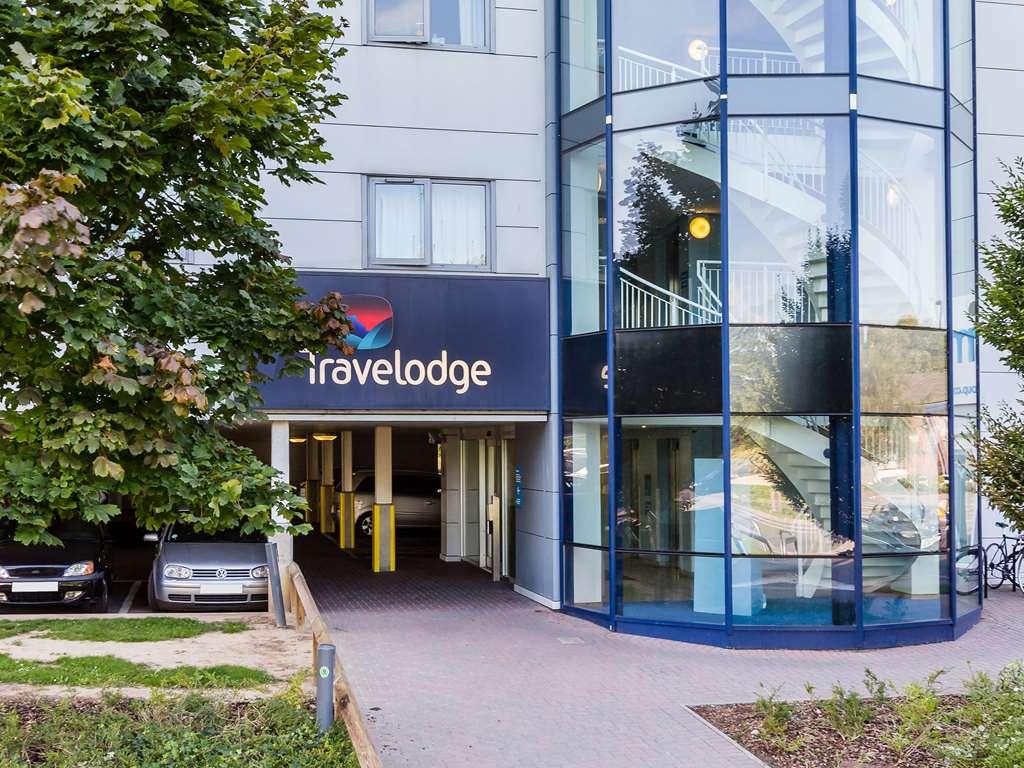 Travelodge Guildford Exteriér fotografie